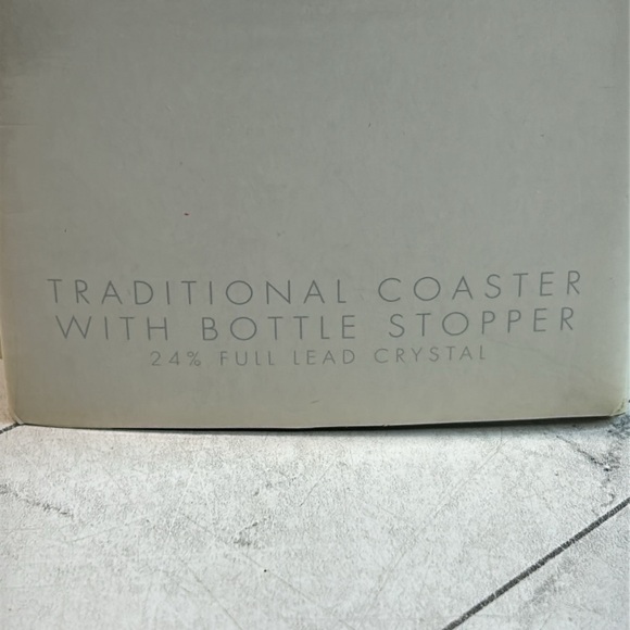 Royal Limited Crystal Traditional Coaster Bottle Stopper Set 2 Piece Bar Set - Picture 3 of 8